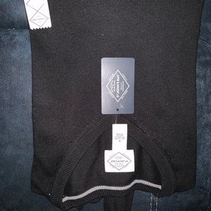 Men’s v neck sweater